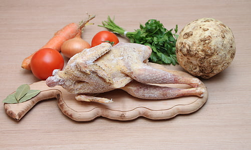 dressed chicken with vegetables thumbnail