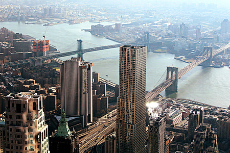 aerial photography of Brooklyn Bridge and Manhattan Bridge thumbnail