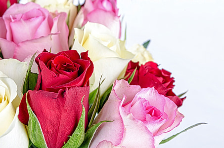 shallow focus photography of flower bouquet thumbnail