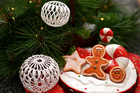 white and red baubles decor thumbnail