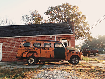 orange and black bus thumbnail