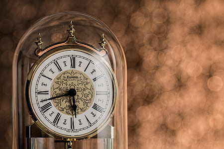 clear glass roman numeral anniversary clock thumbnail
