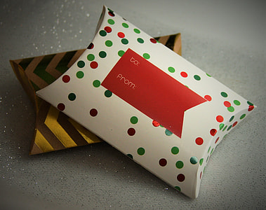 Gift Box, Christmas Gift thumbnail