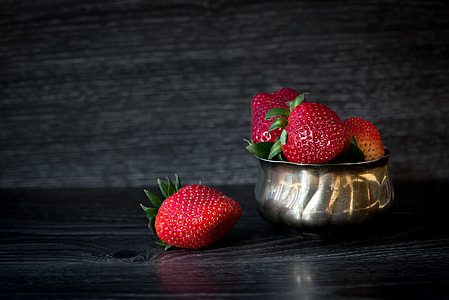 red strawberry fruit in silver bowl in shallow focus photography thumbnail