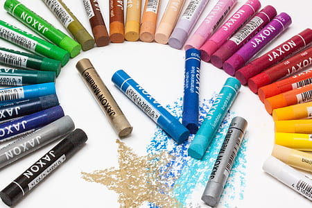 assorted-color markers thumbnail