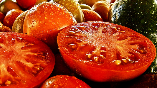 sliced tomato photo thumbnail