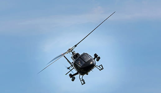 Helicopter on Side Ways thumbnail