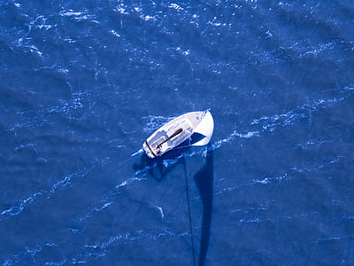 aerial photograph of sailboat thumbnail