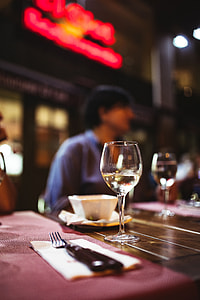 Friends at a restaurant drinking wine thumbnail