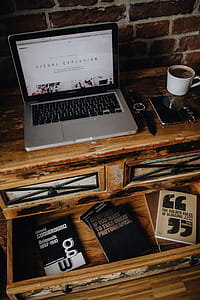 Vintage Loft Apartment with Brick Wall thumbnail