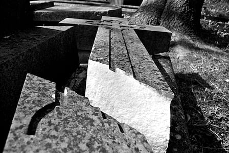 gray concrete bricks thumbnail