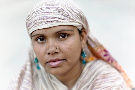 woman wearing maroon and white scarf thumbnail