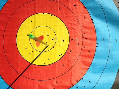arrow hitting the target at yellow spot thumbnail