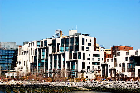 White Concrete Building thumbnail