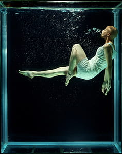 Woman Underwater thumbnail