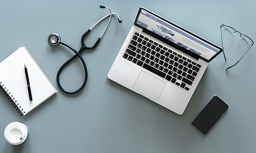silver MacBook thumbnail