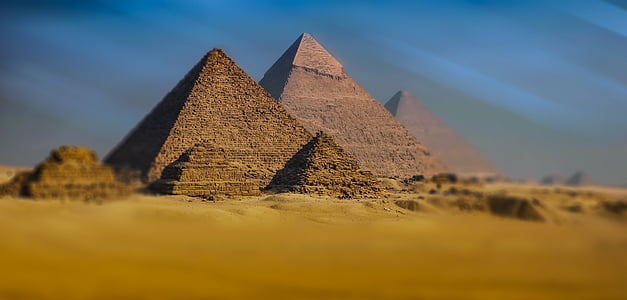 The Great Pyramids of Giza, Egypt thumbnail
