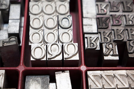 cube lot in red box thumbnail