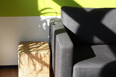 gray couch thumbnail