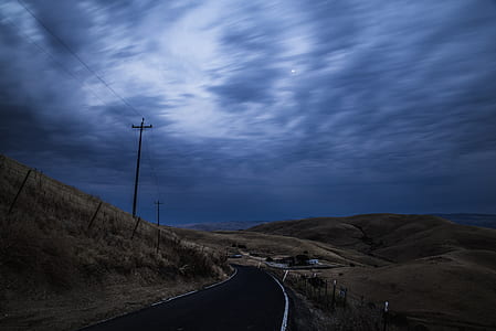 road during night thumbnail