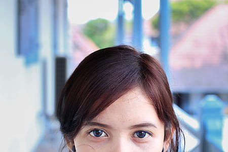 Women's Black and Brown Hair thumbnail