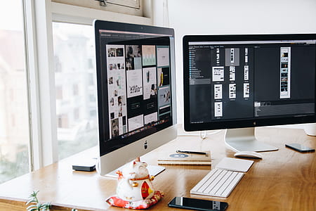 apple, desk, office, table thumbnail