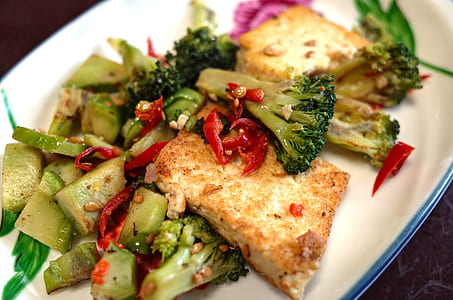 tofu with broccoli salad thumbnail