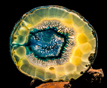yellow and blue gemstone thumbnail
