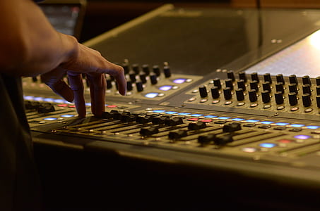 black audio mixer thumbnail