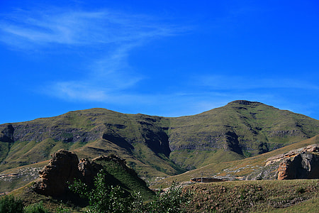 Mountain With Saddle Back Shape thumbnail