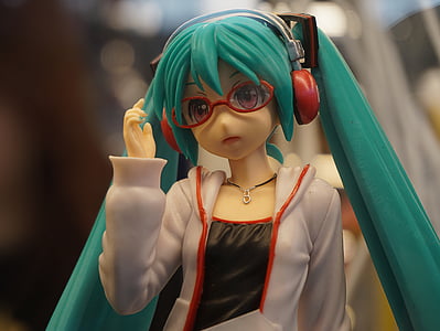 Sword Art Online character figurine thumbnail