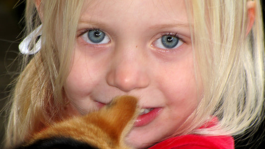 blonde hair thumbnail