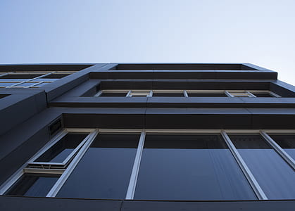 bottoms view of building thumbnail