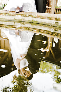 man and woman kissing each other thumbnail