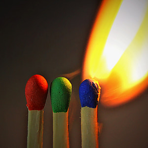 three match sticks thumbnail
