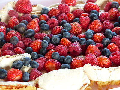 raspberries and blueberries thumbnail