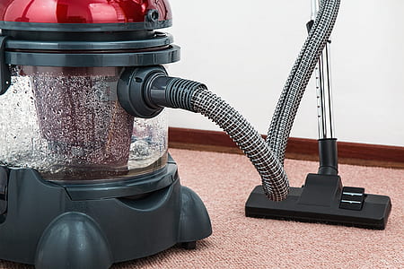 red and black wet/dry vacuum cleaner thumbnail
