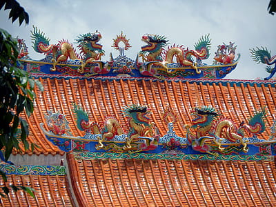 Chinese Buddhist temple roof detail in Kanchanaburi, Thailand thumbnail