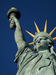 Statue of Liberty thumbnail