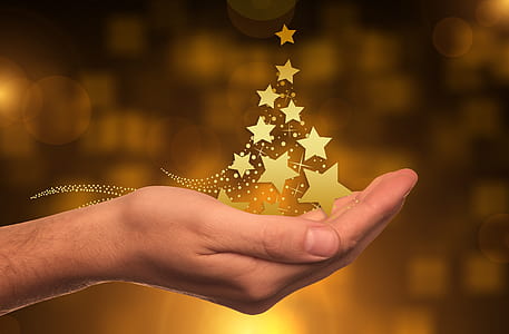 gold stars table decor thumbnail