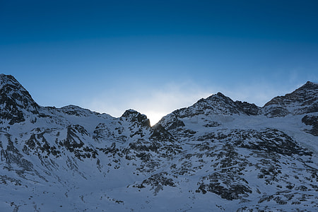 snow covered mountain thumbnail