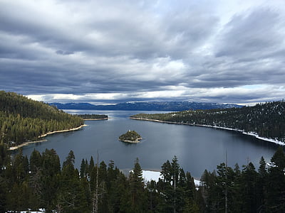 landscape photograph of body of water thumbnail
