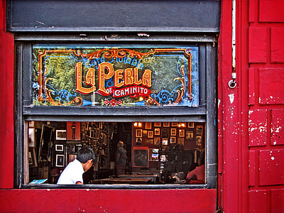 La Perla Caminito facade thumbnail
