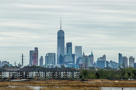 landscape photo of city thumbnail