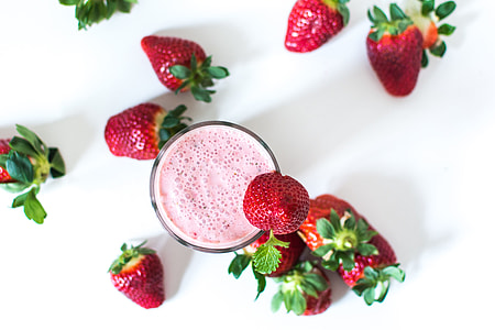 Strawberry mint milkshake thumbnail