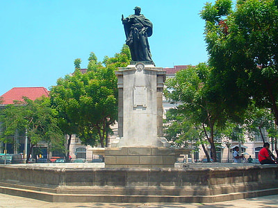 Plaza De Roma in Manila, Philippines thumbnail