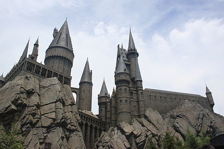 worm's-eye view of castle thumbnail