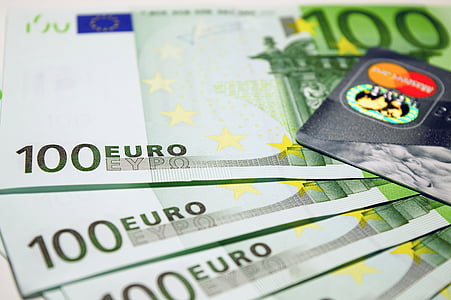 four 100 Euro banknotes and MasterCard card thumbnail