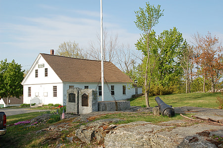 1846 town hall in Lydeborough, New Hampshire thumbnail