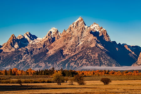 brown mountains over horizon thumbnail
